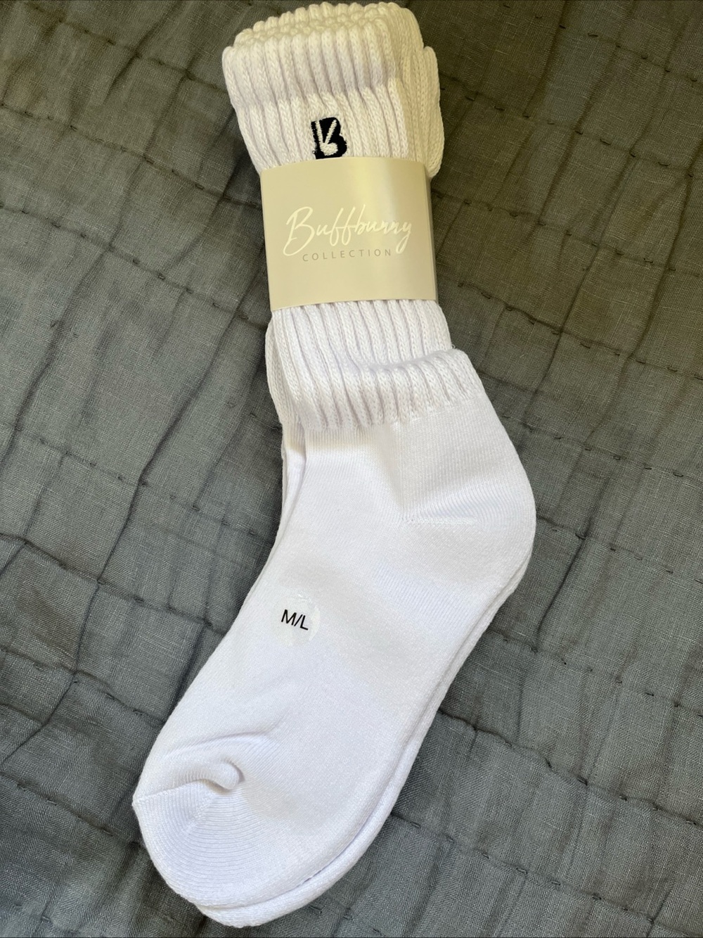 BuffBunny 3 Pack White Scrunch Socks Medium/Large NWT
